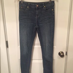 CACHE JEANS BLUE SKINNY STRETCH DENIM STRAIGHT LEG SLIM WHISKERING SIZE 4